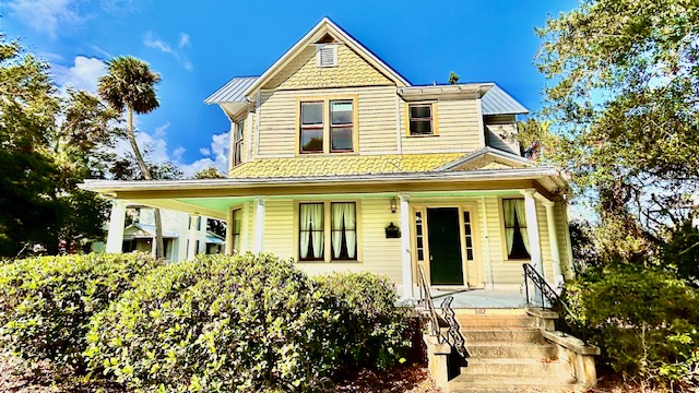Brady House in Titusville, 1902 Queen Anne Revival.
