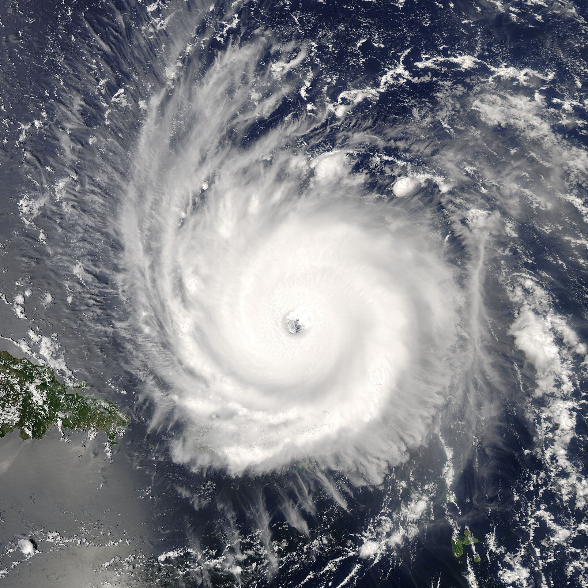 Hurricane Frances satellite image, August 31, 2004, a few days before landfall.
